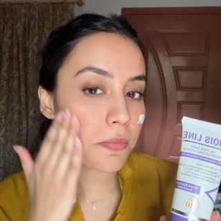 Dry skin?
MOISLINE to the rescue. 🤍
Smooth, nourished, comforted skin.www.broadaesthetic.com#fyp #moisline #skincaregoals #foryou #moisturizer